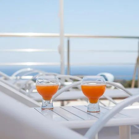 Francis & Gregorys Luxury * Αφάντου