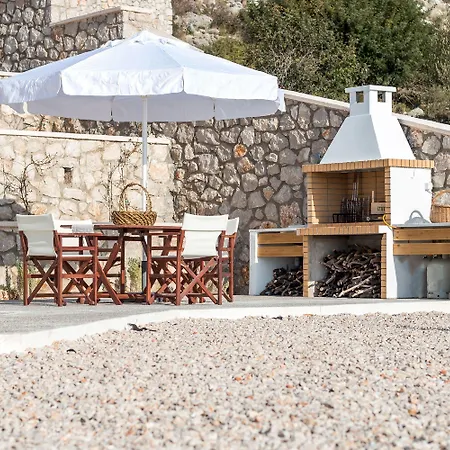 Francis & Gregorys Luxury Vila