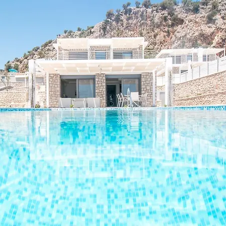 Francis & Gregorys Luxury