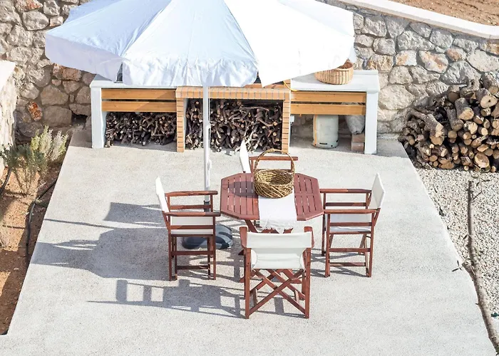 Francis & Gregorys Luxury Vila Afantou