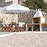 Francis & Gregorys Luxury Villa