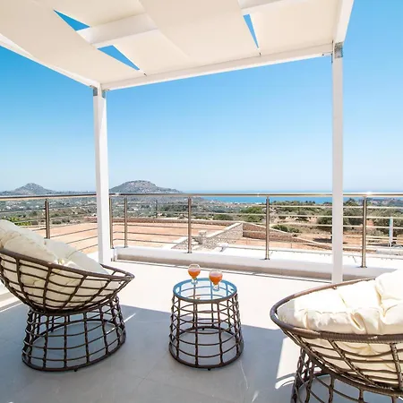 Francis & Gregorys Luxury * Afantou