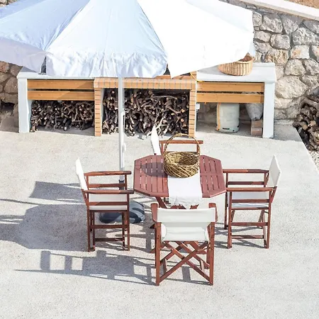 Francis & Gregorys Luxury Villa Afantou