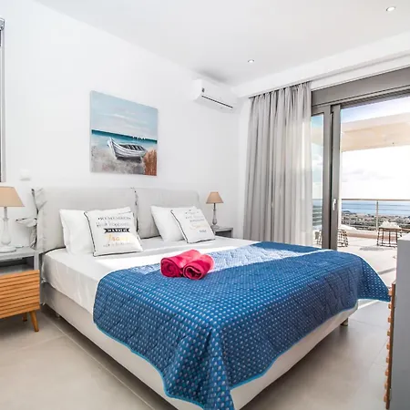Francis & Gregorys Luxury Villa Afantou