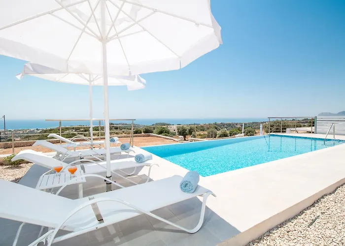 فرانسيس&جريوجورسي لوكشوري فيلاز *