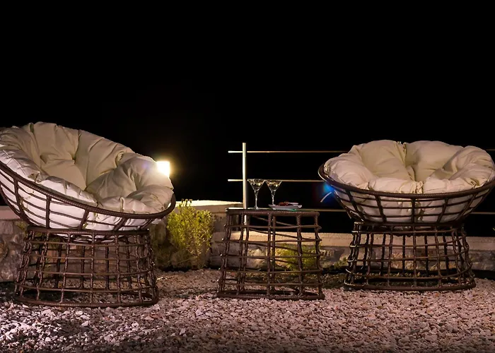 Francis & Gregorys Luxury Willa Afandu